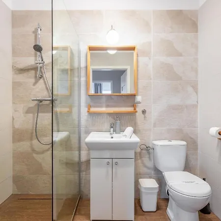 Apartamento Zuza Mit Schoenem Sonnenbalkon *
